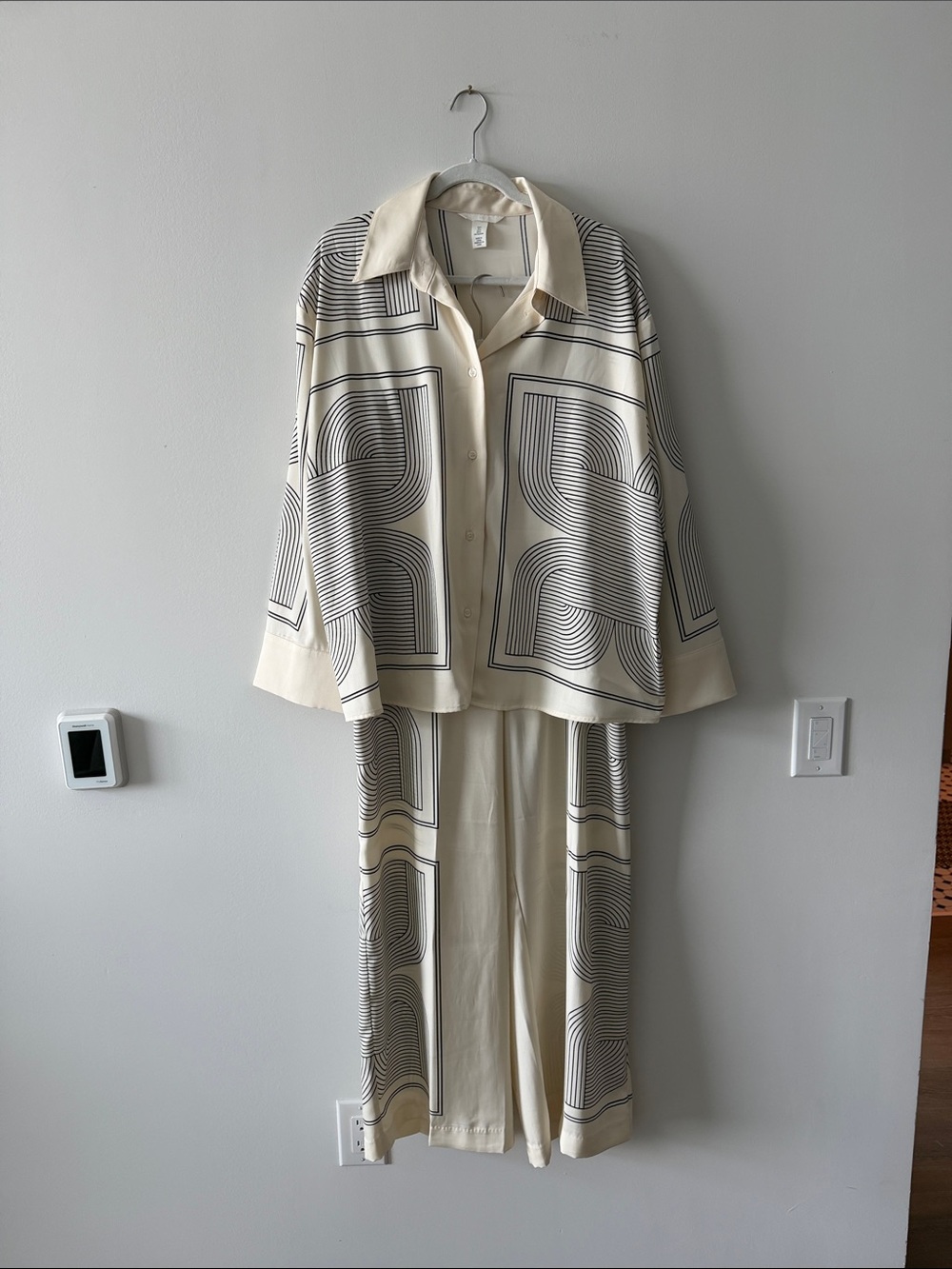 Cream Geo-Print two piece outfit Wide Leg pants and top